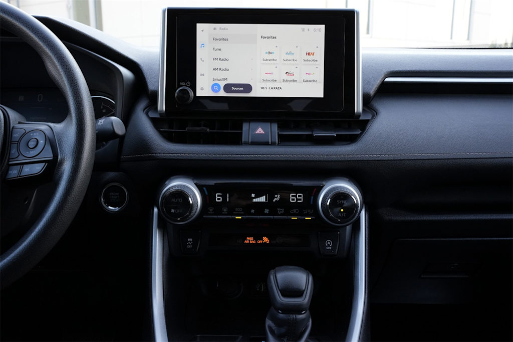 Thumbnail: 2024 Toyota RAV4 - 15