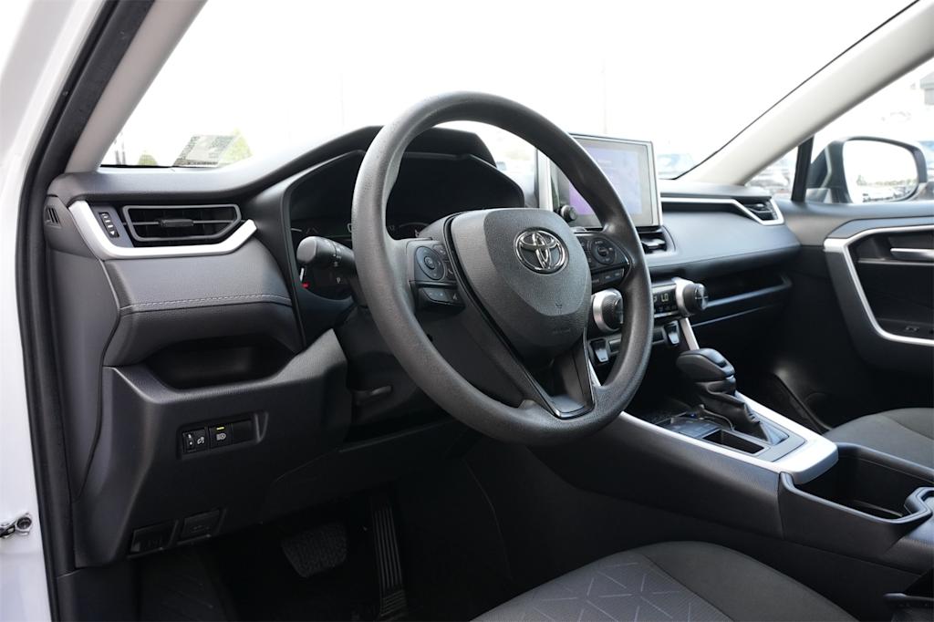 Thumbnail: 2023 Toyota RAV4 - 13