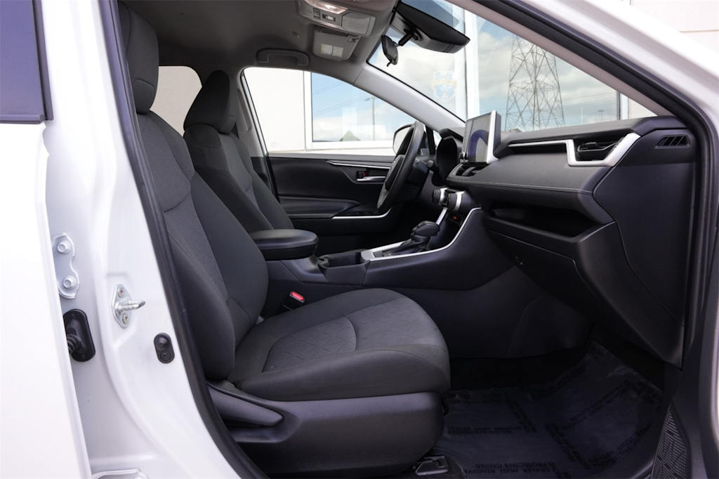 Thumbnail: 2023 Toyota RAV4 - 11