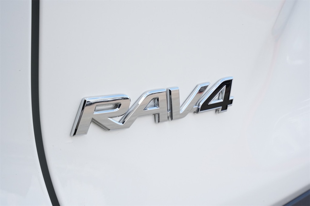 Thumbnail: 2023 Toyota RAV4 - 6