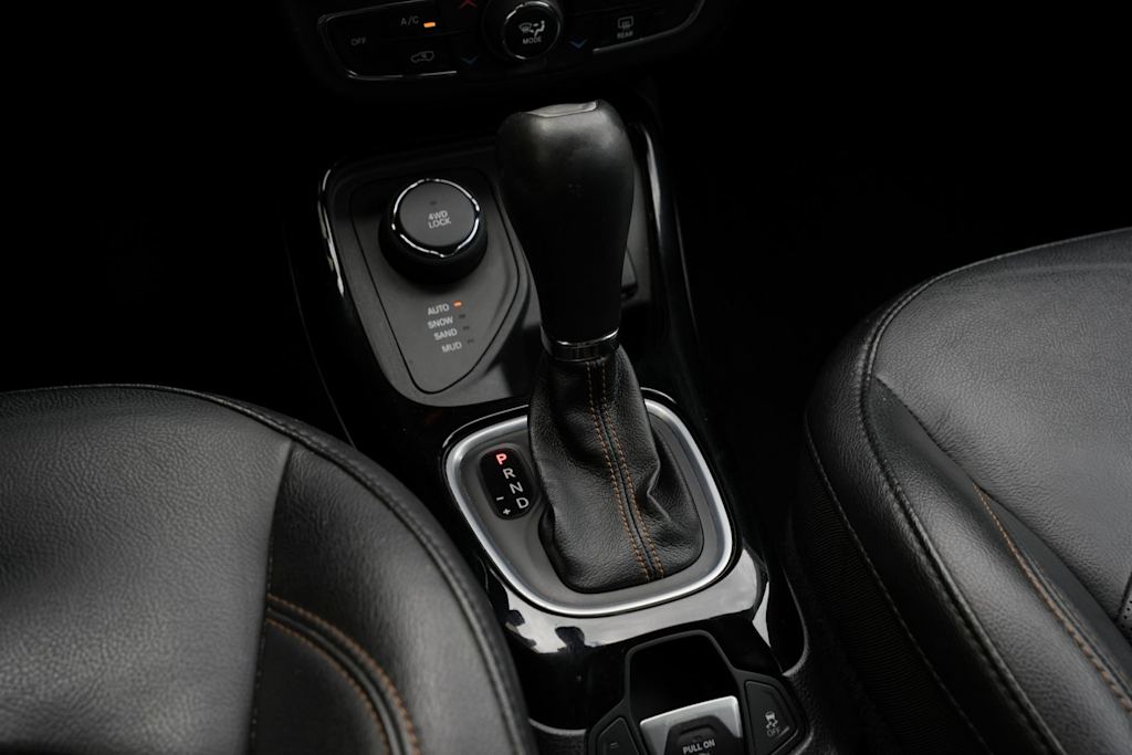 Thumbnail: 2020 Jeep Compass - 15