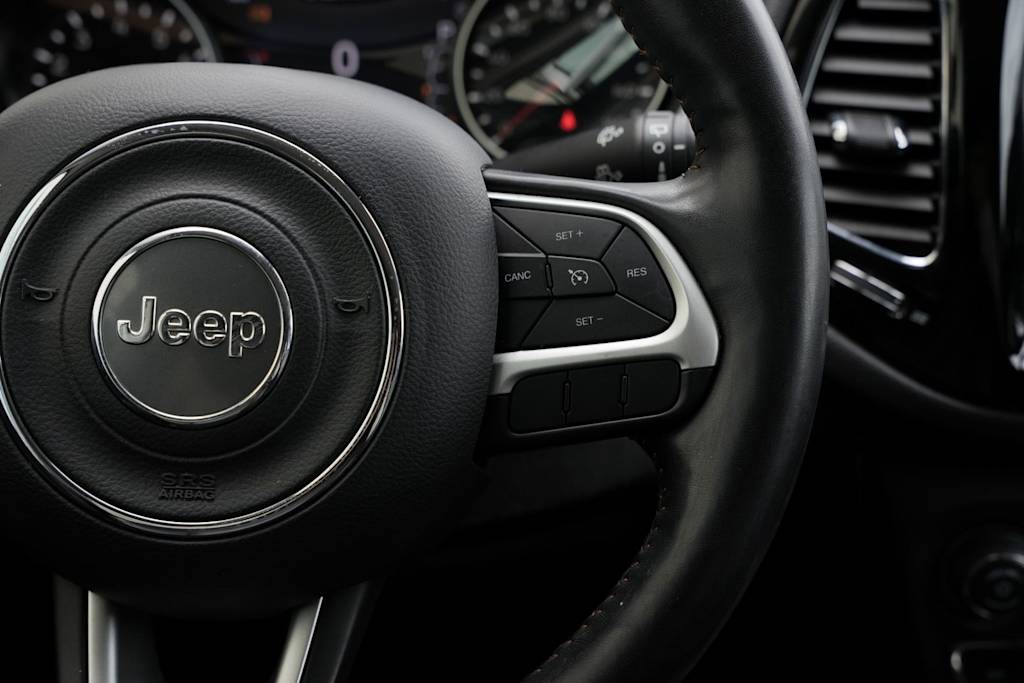 Thumbnail: 2020 Jeep Compass - 20