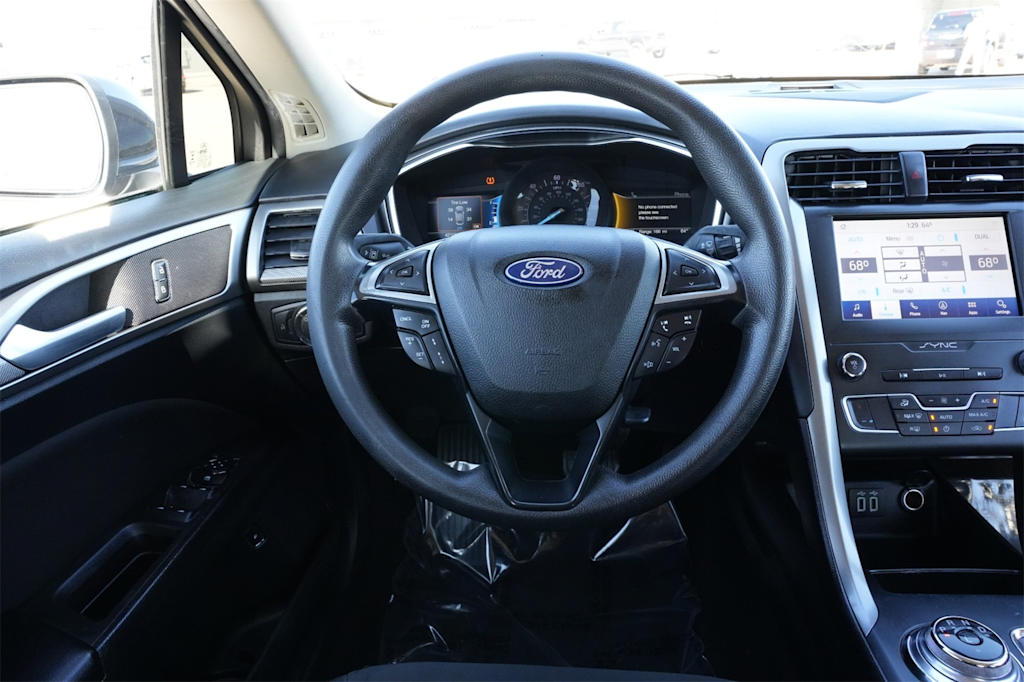 Thumbnail: 2020 Ford Fusion - 13