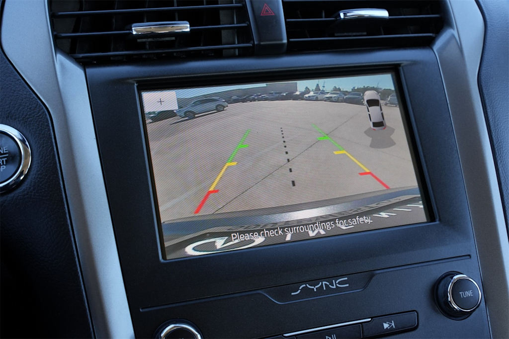 Thumbnail: 2020 Ford Fusion - 23