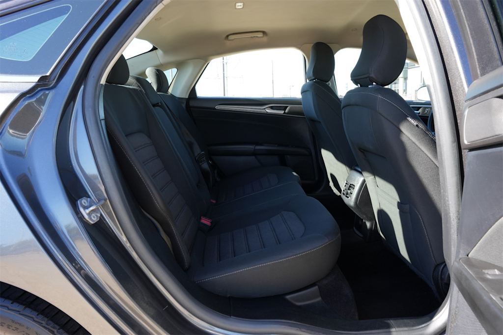 Thumbnail: 2020 Ford Fusion - 25