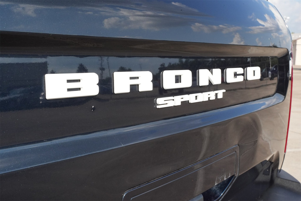 Thumbnail: 2021 Ford Bronco Sport - 7