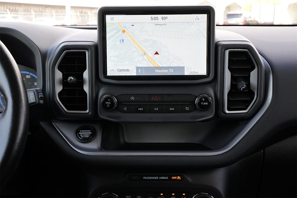 Thumbnail: 2021 Ford Bronco Sport - 16