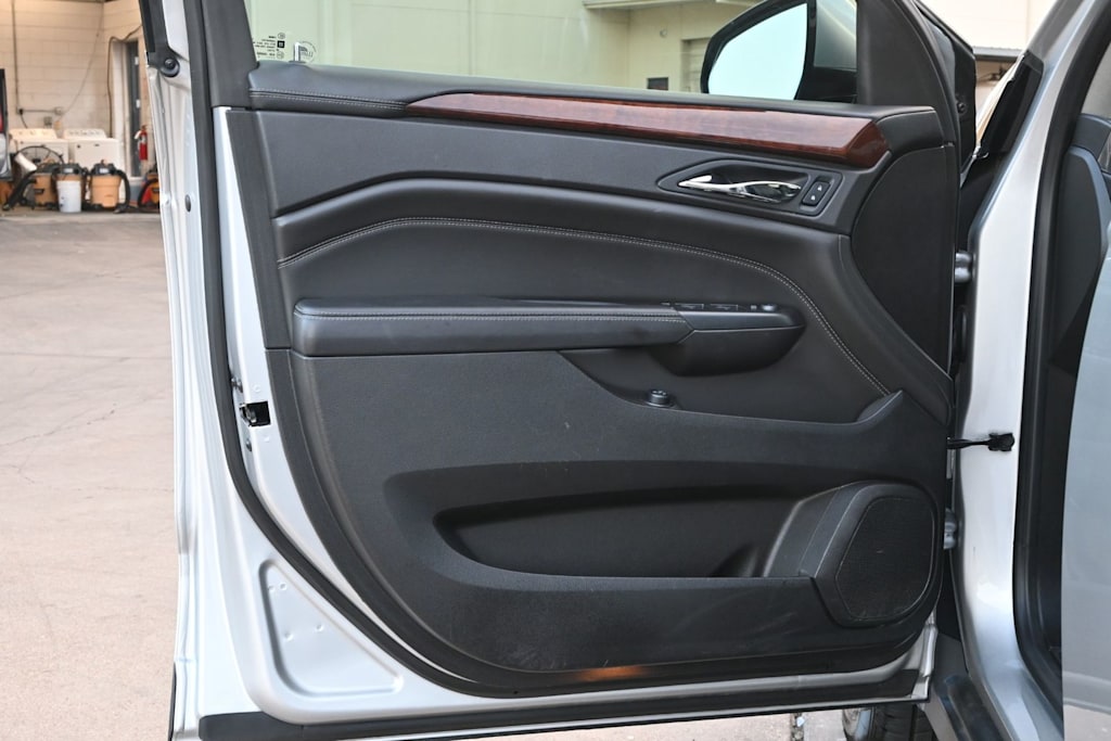 Thumbnail: 2014 Cadillac SRX - 23