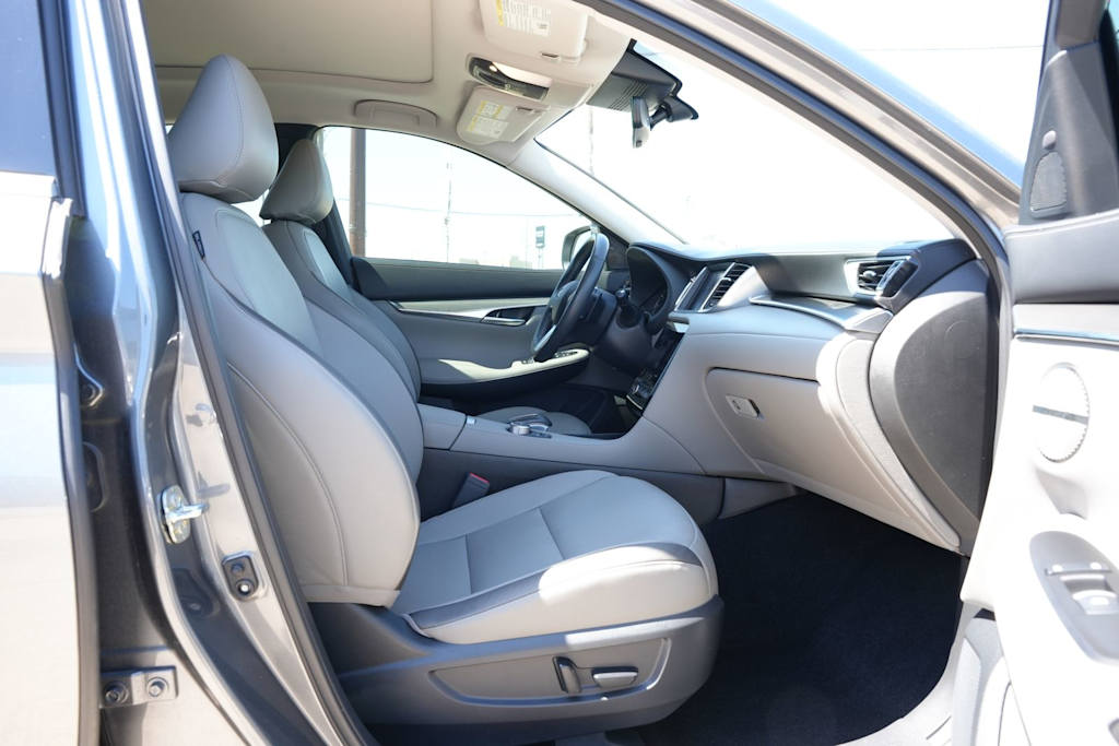 Thumbnail: 2023 INFINITI QX50 - 11