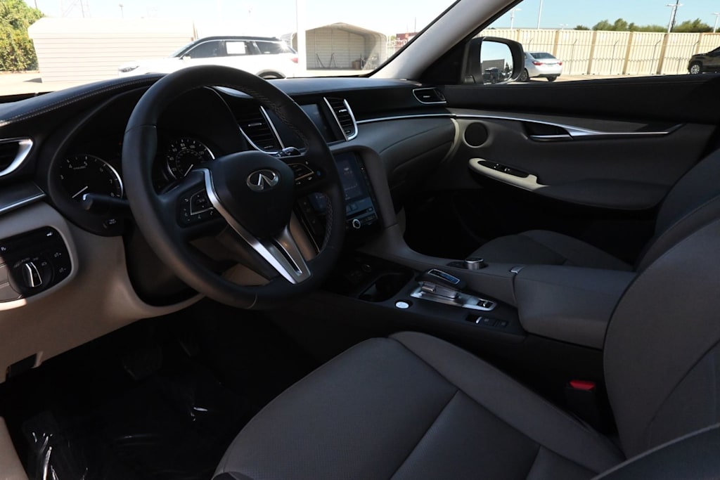 Thumbnail: 2023 INFINITI QX50 - 14