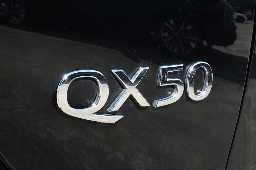 Thumbnail: 2021 INFINITI QX50 - 6