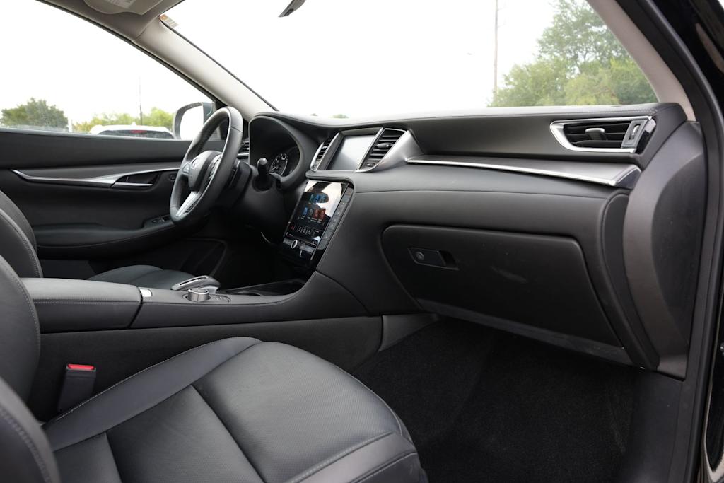 Thumbnail: 2023 INFINITI QX50 - 14