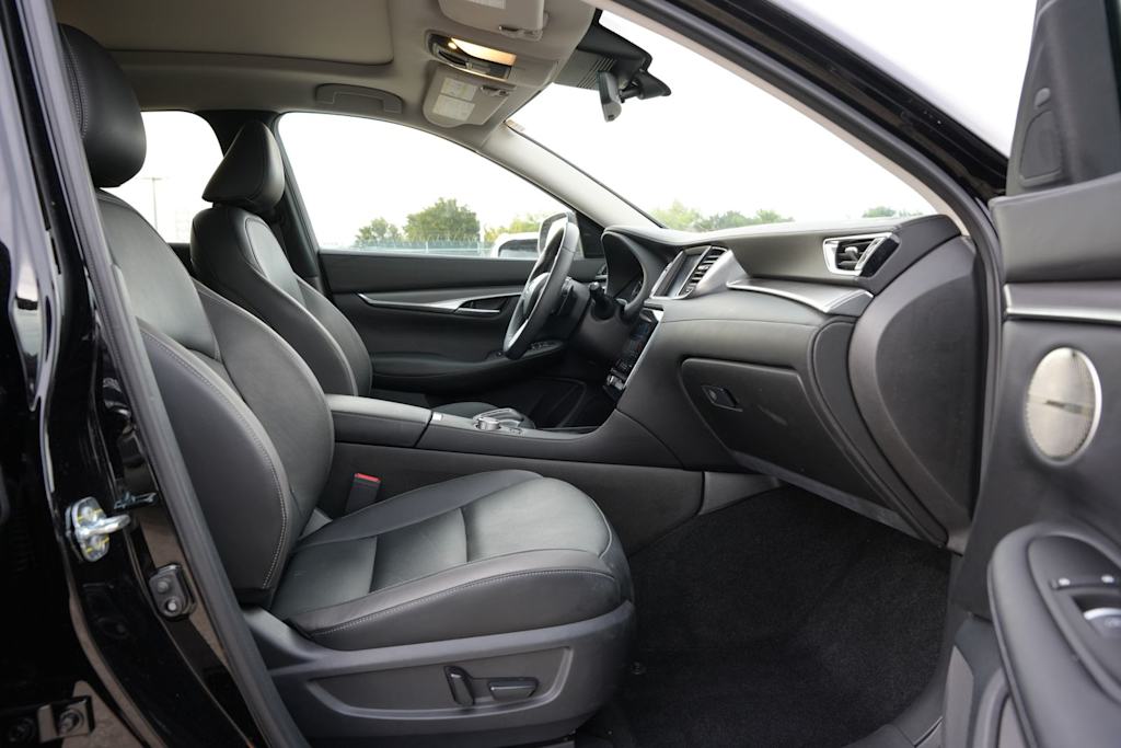 Thumbnail: 2023 INFINITI QX50 - 11