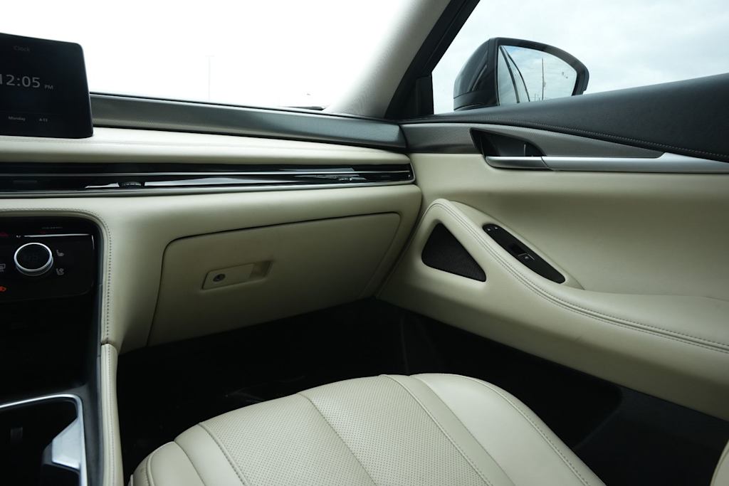 Thumbnail: 2025 INFINITI QX50 - 21