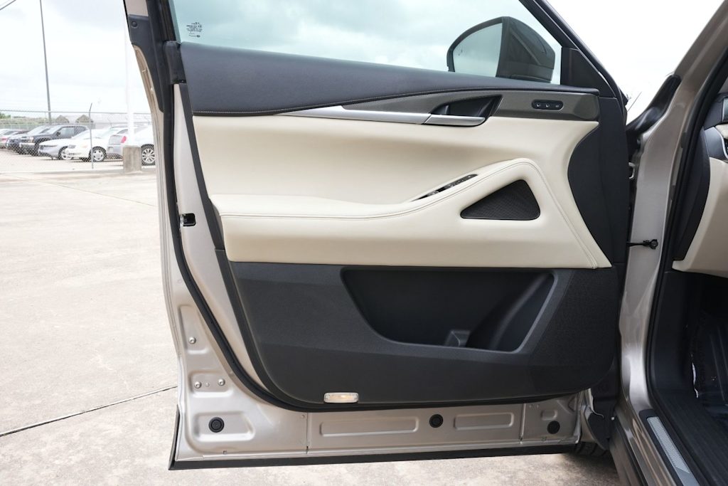 Thumbnail: 2025 INFINITI QX50 - 25