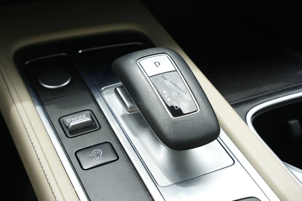 Thumbnail: 2025 INFINITI QX50 - 15