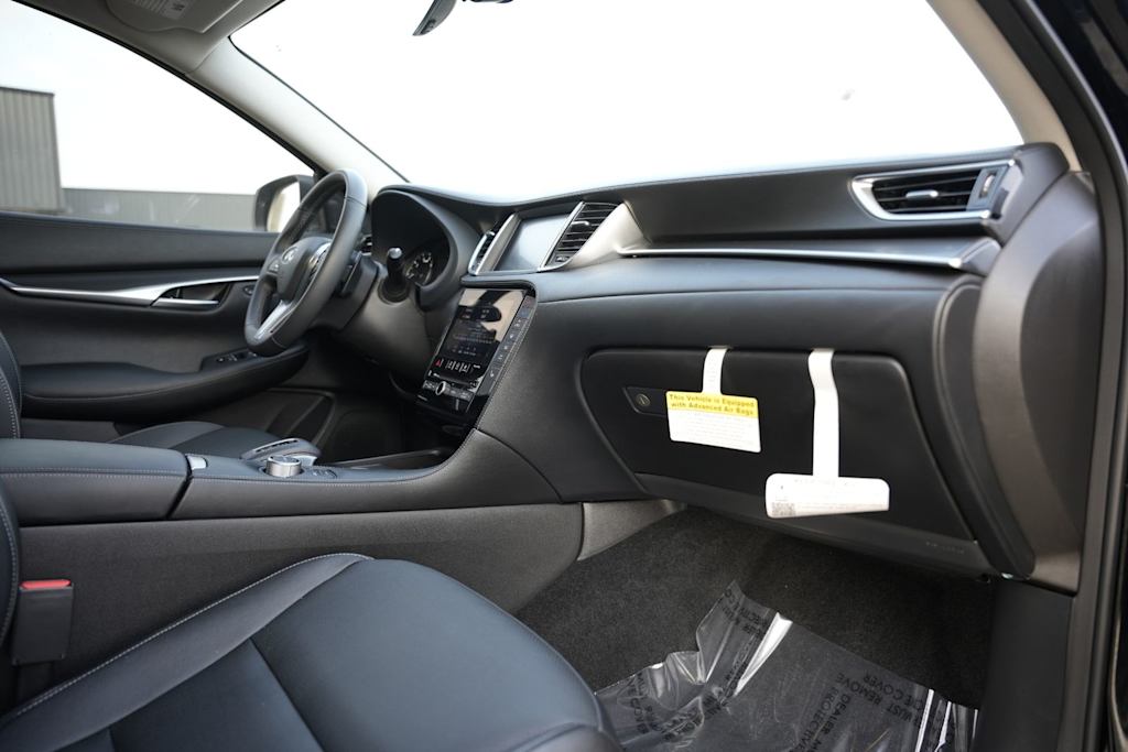 Thumbnail: 2025 INFINITI QX50 - 14