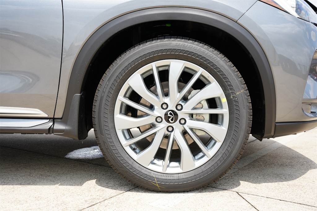 2025 INFINITI QX50 Luxe 8