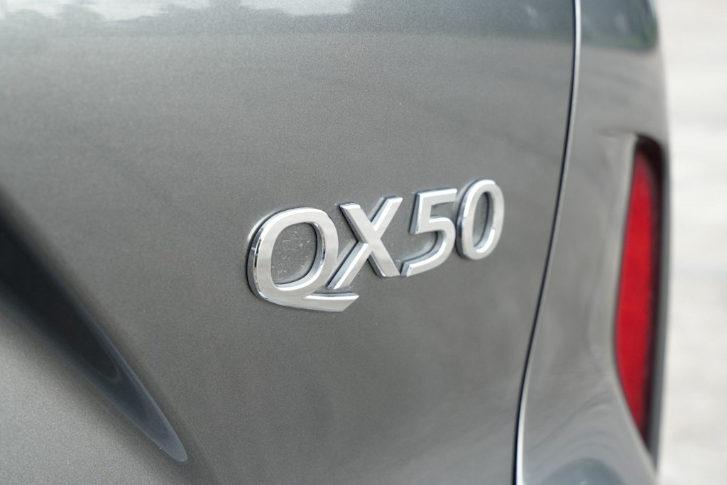 Thumbnail: 2025 INFINITI QX50 - 7