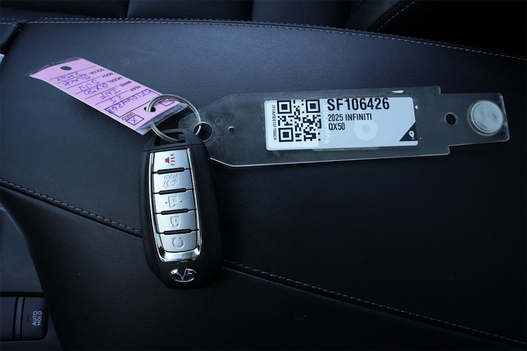 Thumbnail: 2025 INFINITI QX50 - 19