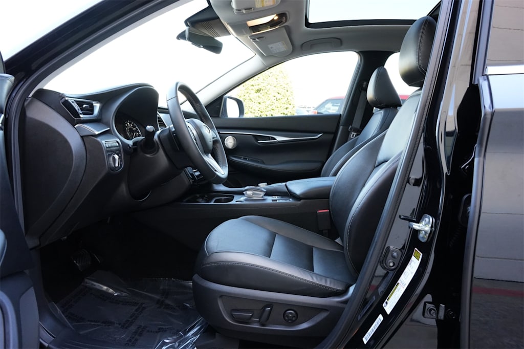 Thumbnail: 2025 INFINITI QX50 - 11