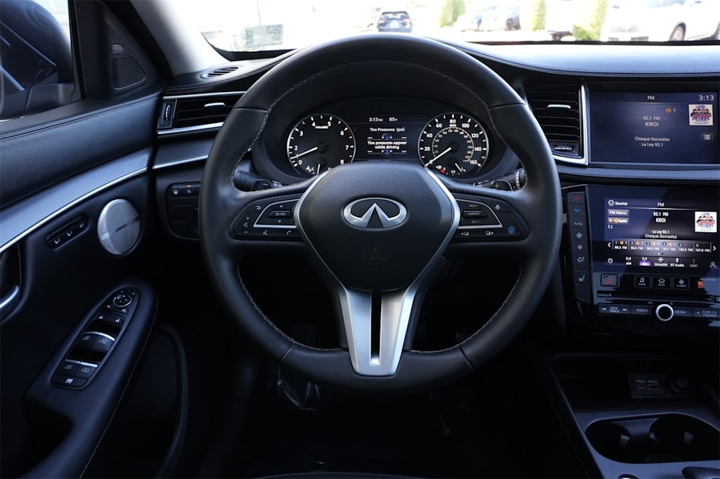 Thumbnail: 2025 INFINITI QX50 - 10