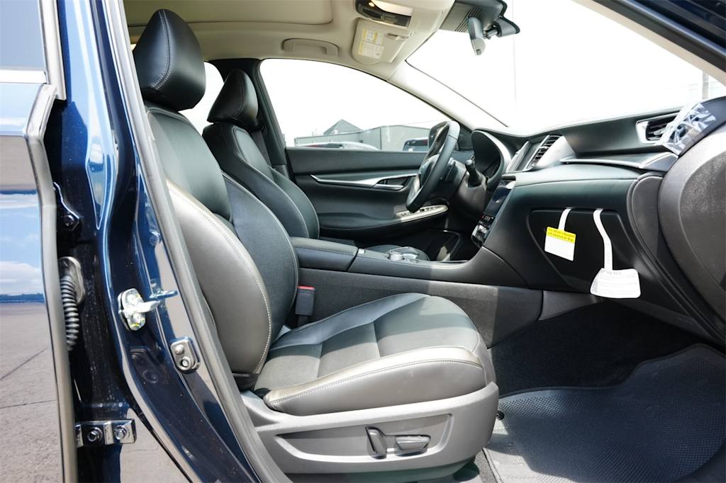 2025 INFINITI QX50 Luxe 12