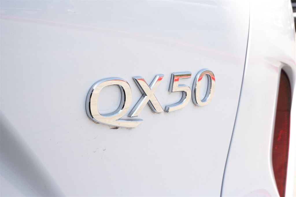 Thumbnail: 2025 INFINITI QX50 - 7