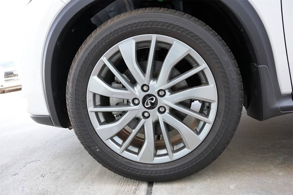 Thumbnail: 2025 INFINITI QX50 - 8