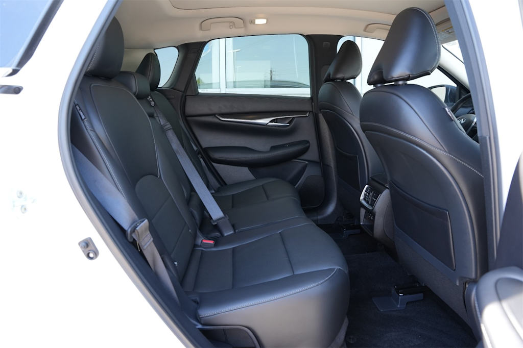 Thumbnail: 2025 INFINITI QX50 - 26