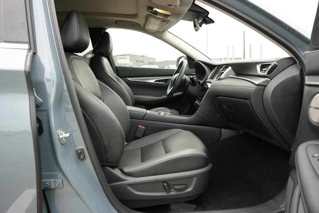 Thumbnail: 2023 INFINITI QX50 - 11