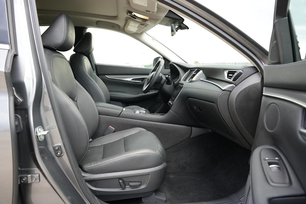 Thumbnail: 2023 INFINITI QX50 - 11