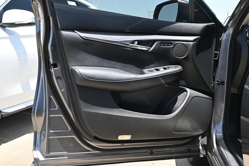 Thumbnail: 2025 INFINITI QX50 - 25