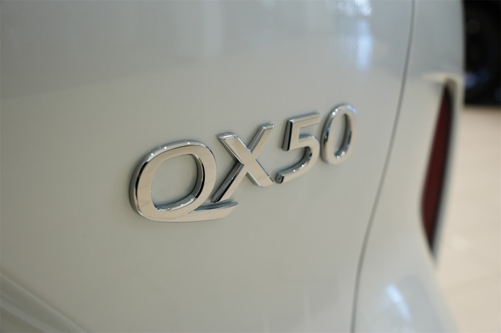 2025 INFINITI QX50 Luxe 7