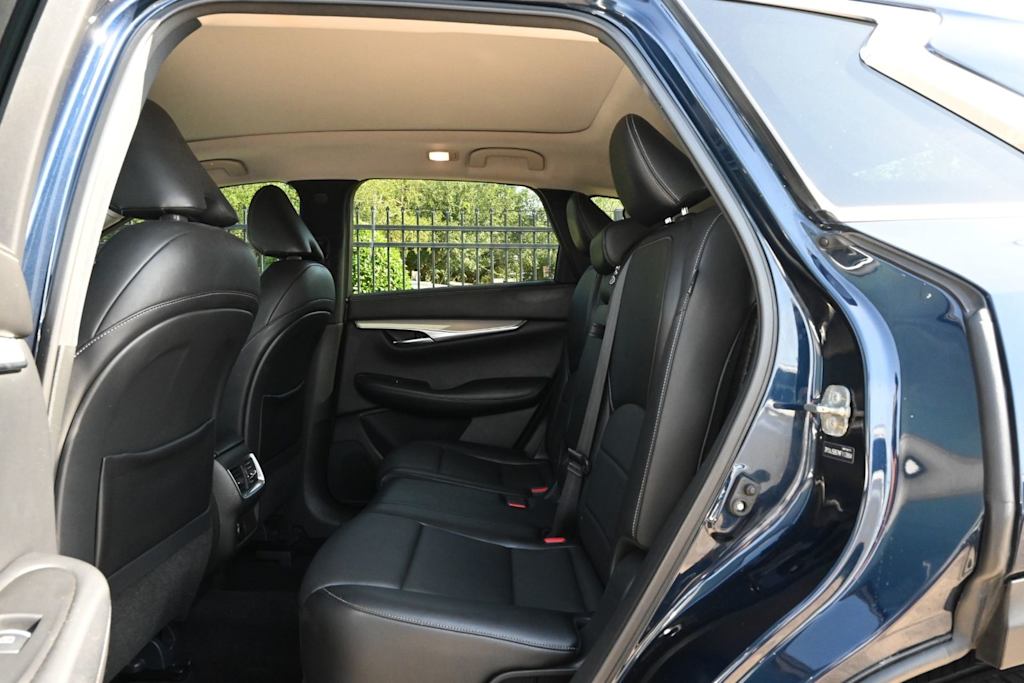 Thumbnail: 2021 INFINITI QX50 - 12