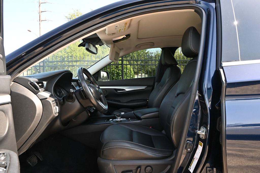 Thumbnail: 2021 INFINITI QX50 - 10