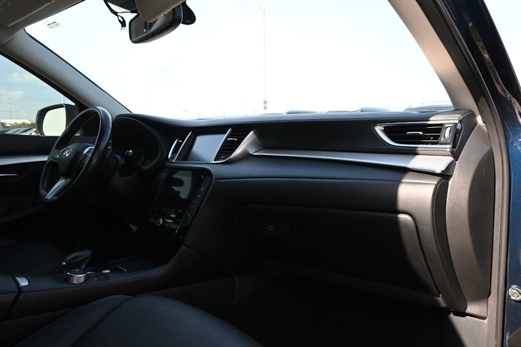 Thumbnail: 2021 INFINITI QX50 - 14