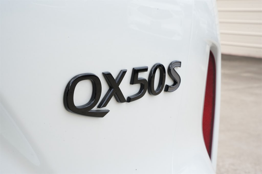 Thumbnail: 2024 INFINITI QX50 - 7