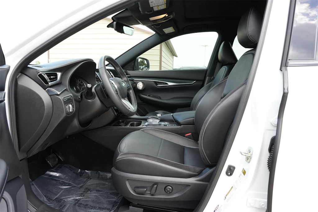 Thumbnail: 2024 INFINITI QX50 - 11