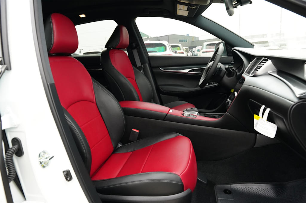 2025 INFINITI QX50 Sport 12