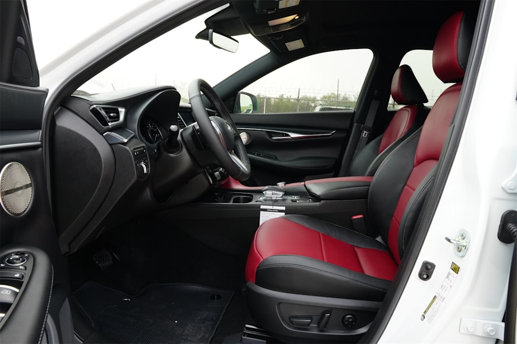 2025 INFINITI QX50 Sport 11