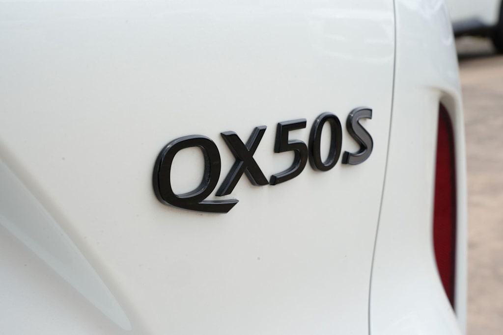 Thumbnail: 2025 INFINITI QX50 - 7