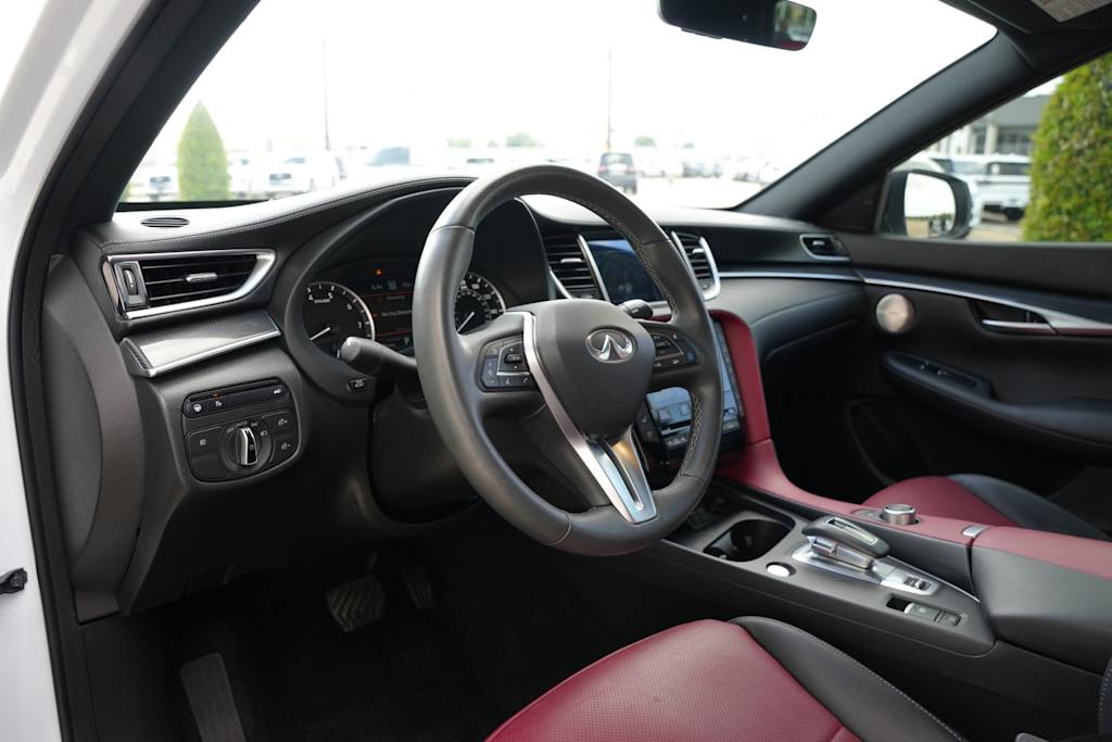 Thumbnail: 2025 INFINITI QX50 - 13