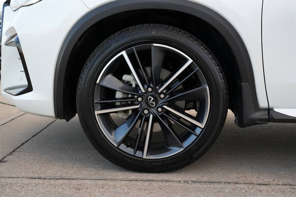 Thumbnail: 2025 INFINITI QX50 - 8