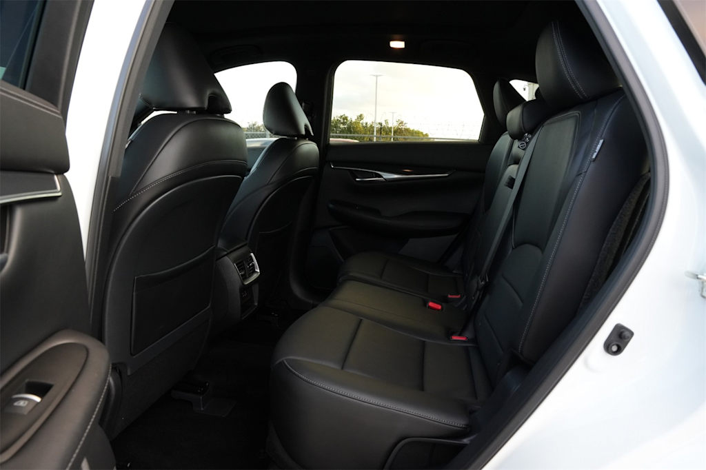 Thumbnail: 2025 INFINITI QX50 - 13