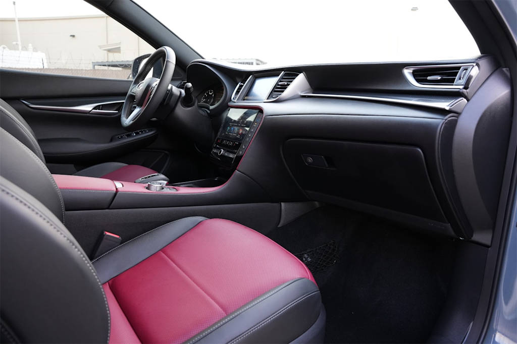 Thumbnail: 2025 INFINITI QX50 - 14