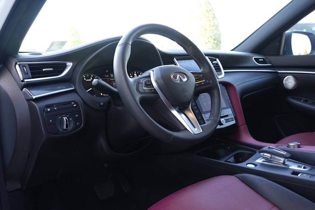 Thumbnail: 2025 INFINITI QX50 - 12