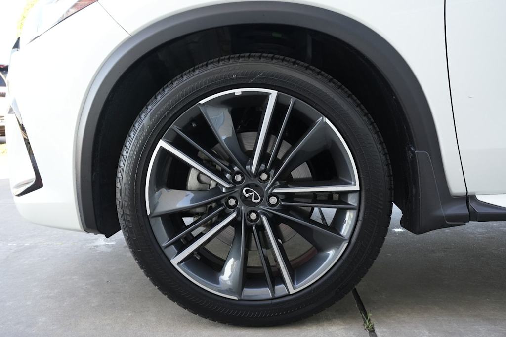 Thumbnail: 2025 INFINITI QX50 - 8