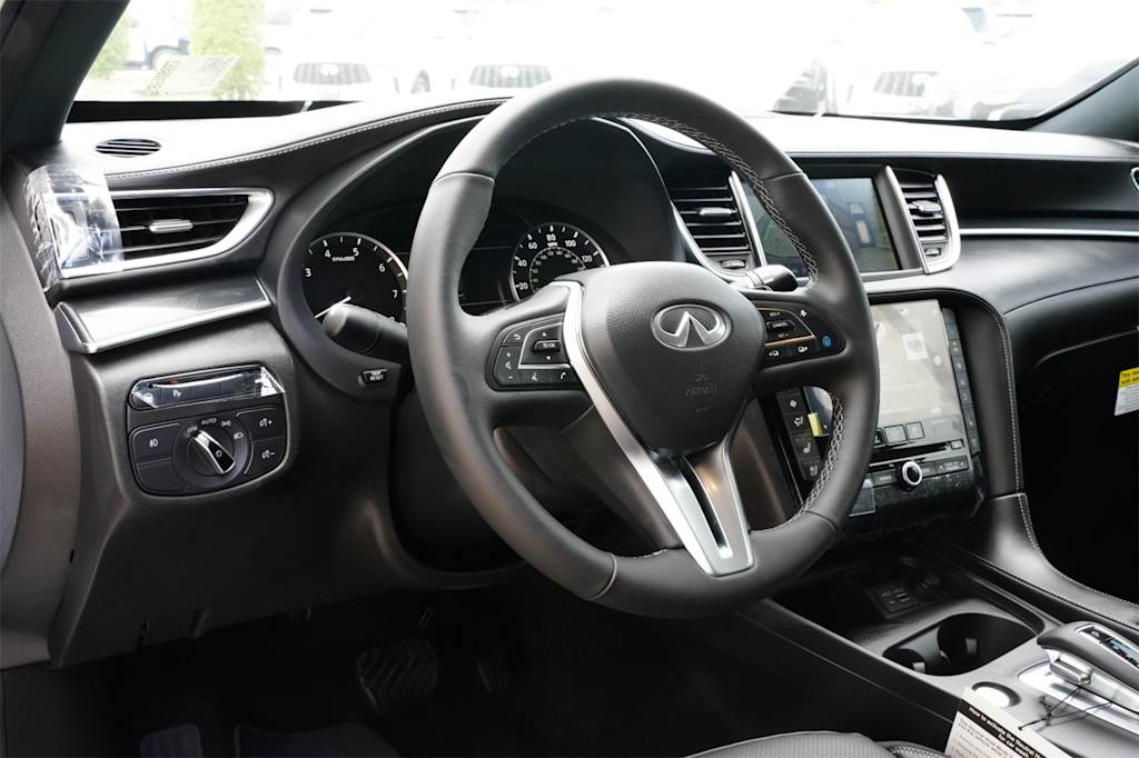 2025 INFINITI QX50 Sport 13