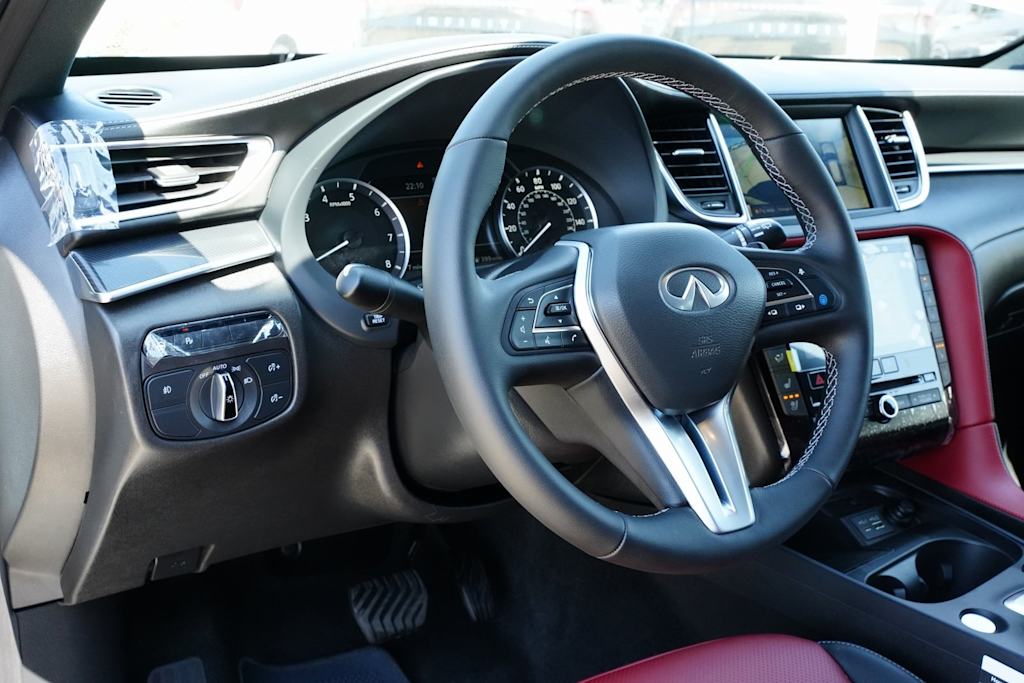 2025 INFINITI QX50 Sport 14